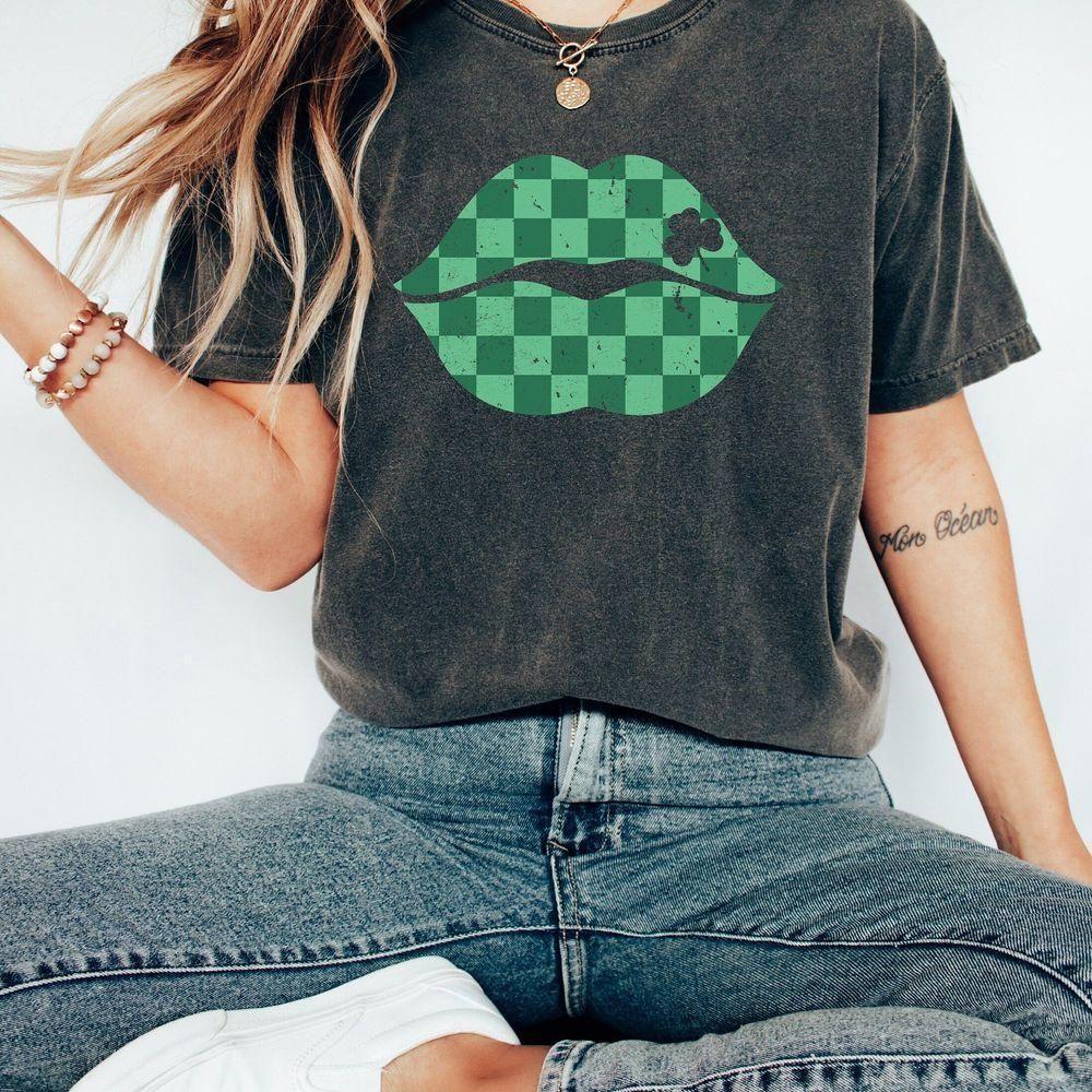 Retro St Patricks Day Vuitino Shirt